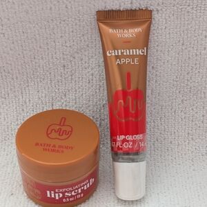 🍏👄Bath & Body Works Caramel Apple Lip Gloss and Lip Scrub Set- New👄🍏